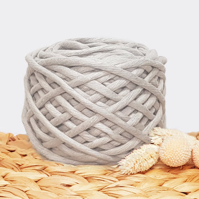 Lil' Luxe De Luxe Macrame Cotton - 5mm Silver Cloud - 25 metres